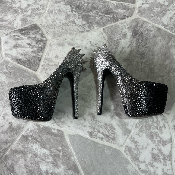 Rhinestone Platform Pumps - Picture 4 of 4